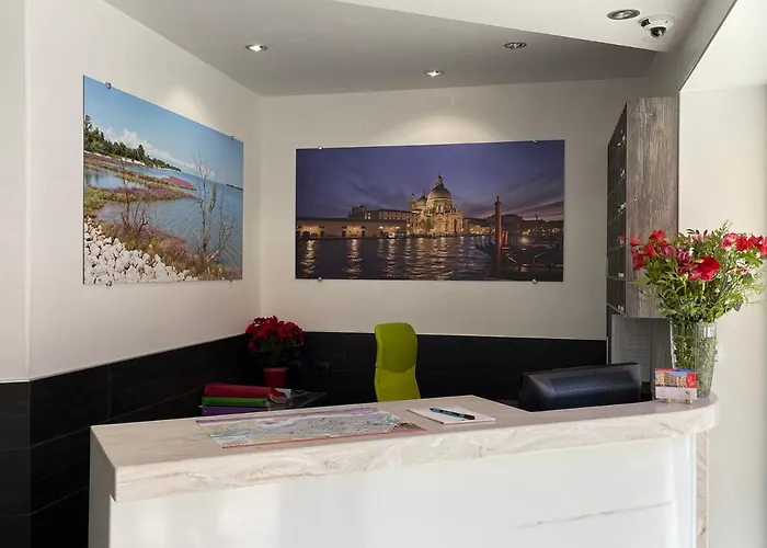 オテル サン ジェレミーア 2* ヴェネツィア